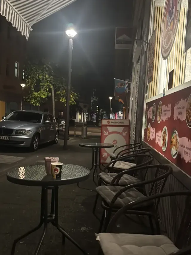 BookNoFees: Restoran – Döner 66 – Iserlohn – Döner 66, fotoğraf 2