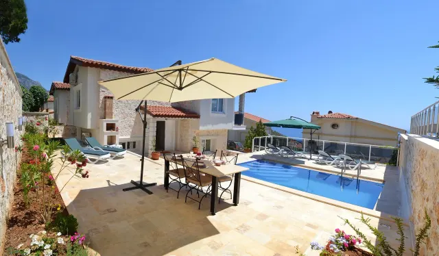 BookNoFees: Villa Frida - Sanat, Dağlar ve Deniz – Kalkan, Kas, Antalya