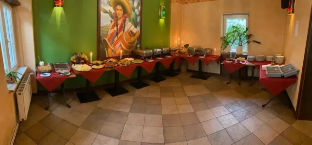 BookNoFees: Restoran – La Paz – Berlin – La Paz, fotoğraf 3