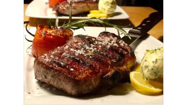 BookNoFees: Restoran – Zum Turm Restaurant – Kamen – Zum Turm Restoranı, fotoğraf 2