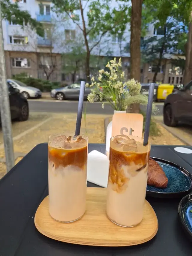 BookNoFees: Fırın – BLOOM BAKERY – Bratislava – BLOOM Fırını, fotoğraf 2
