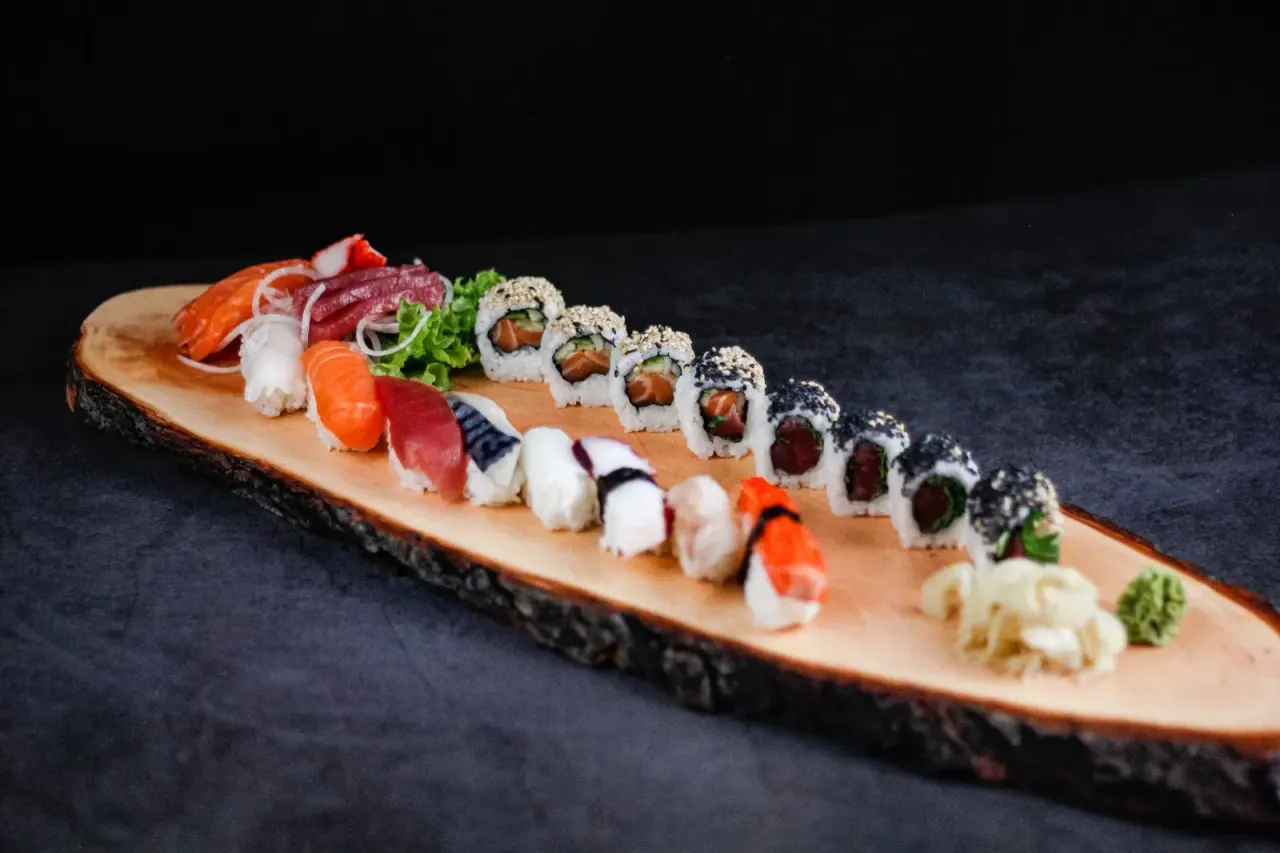 BookNoFees: Restoran – Hitomi Sushi Bar – Meschede – Hitomi Suşi Barı, fotoğraf 1