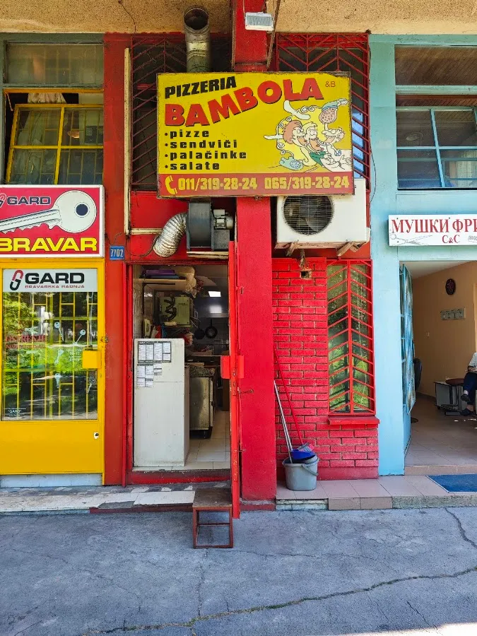 BookNoFees: Atıştırmalık büfesi – Bambola – Belgrade – İlk gün, fotoğraf 1