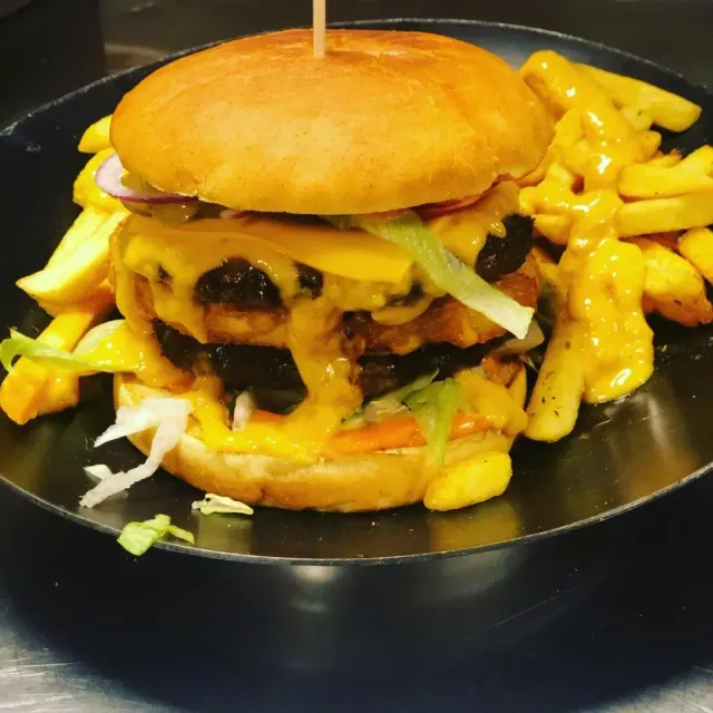 BookNoFees: Restoran – BABAs Burger & Grillhaus – Meschede – BABAs Burger & Grillhaus, fotoğraf 2