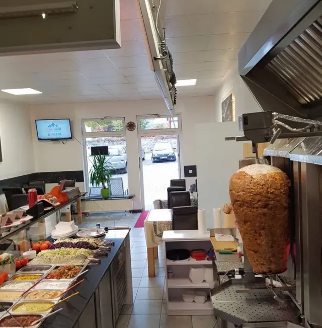 BookNoFees: Alladin Grill, Balve