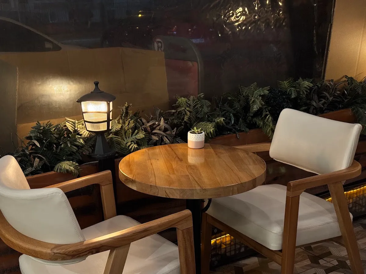 BookNoFees: Kafe – Coffee Noche – Istanbul – Gece Kahvesi, fotoğraf 1