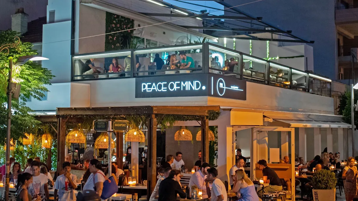 BookNoFees: Kafe – PeaceOfMind – Athens – PeaceOfMind, fotoğraf 1