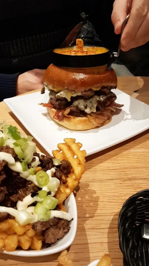 BookNoFees: Restoran – BaseBurger Restaurant – Bochum – BaseBurger Restoranı, fotoğraf 3