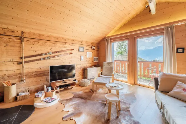 BookNoFees: Chalet Rouge Cœur – Dents du Midi manzaralı tarihi bir dağ evi – Fenalet-Sur-Bex