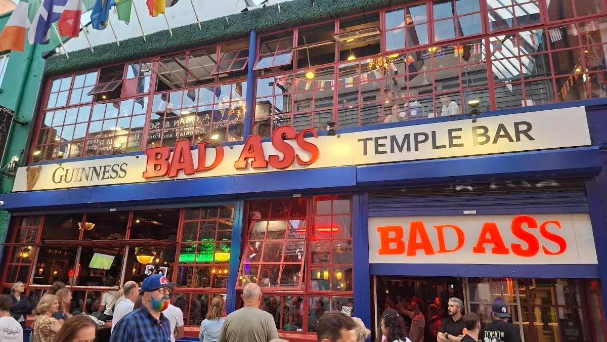 BookNoFees: Restoran – Bad Ass Cafe – Dublin – Bad Ass Cafe, fotoğraf 1