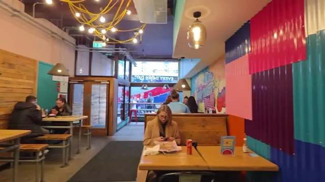 BookNoFees: Atıştırmalık büfesi – Boojum – Dublin – İyi şanslar, fotoğraf 3