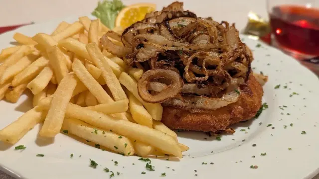 BookNoFees: Restoran – Restaurant Fontäne – Herne – Fontäne Restoranı, fotoğraf 3