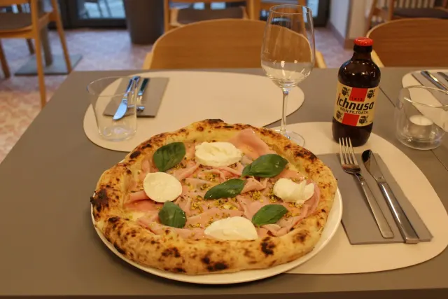 BookNoFees: Restoran – Napolita – Berlin – Napolita, fotoğraf 3