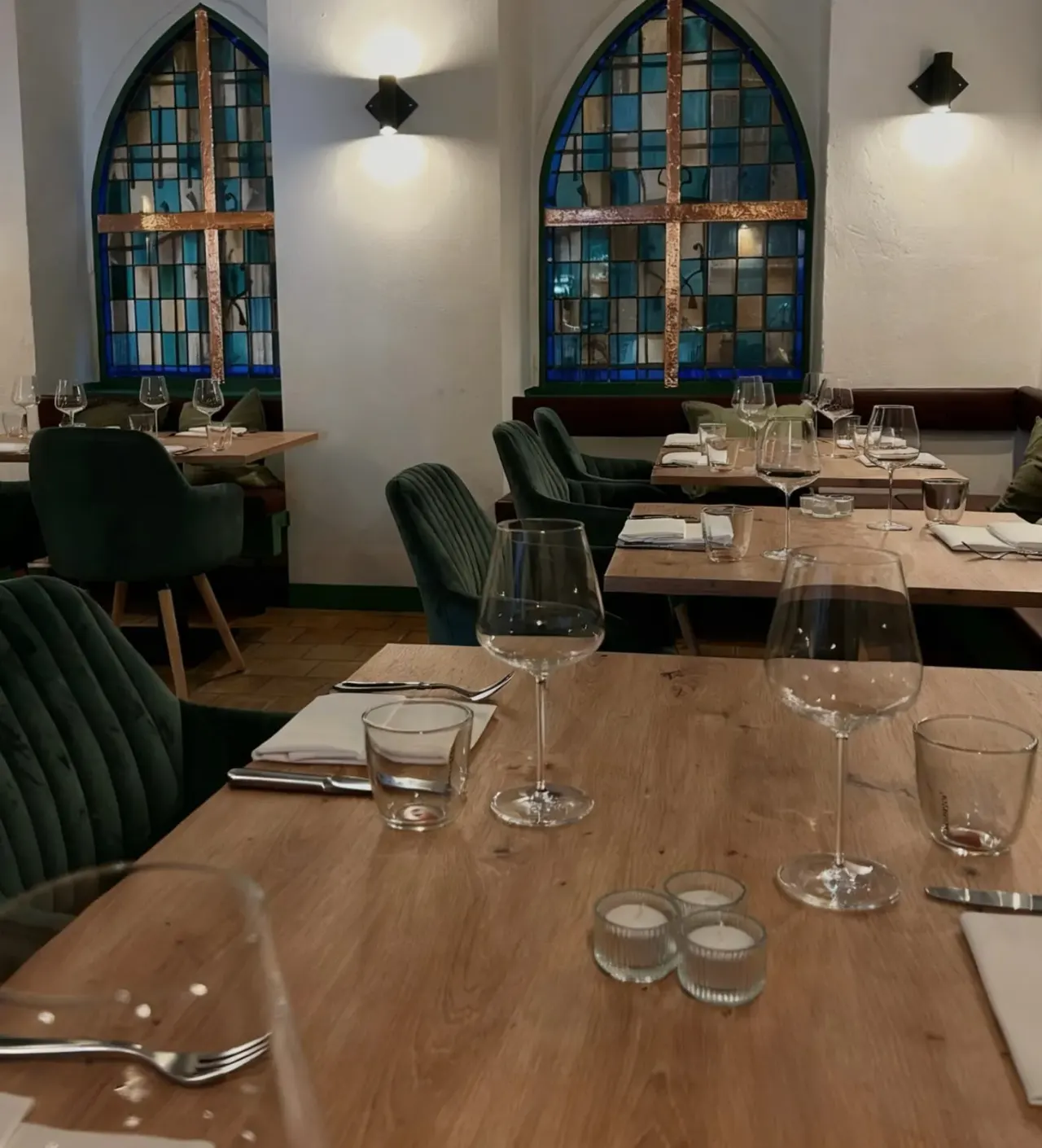 BookNoFees: Restoran – Nah & Fern – Berlin – Yakın ve Uzak, fotoğraf 1