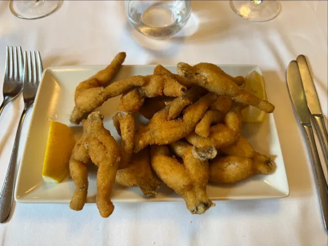 BookNoFees: Restoran – Gostilna Pri Žabarju – Ljubljana – Pri Žabarju Lokantası, fotoğraf 3