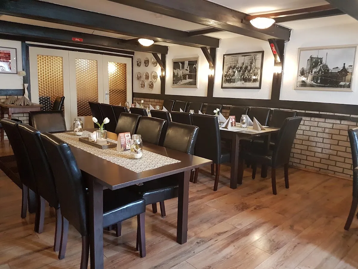 BookNoFees: Restoran – Altes Gasthaus Schulze Beckinghausen – Kamen – Schulze Beckinghausen Eski Hanı, fotoğraf 1