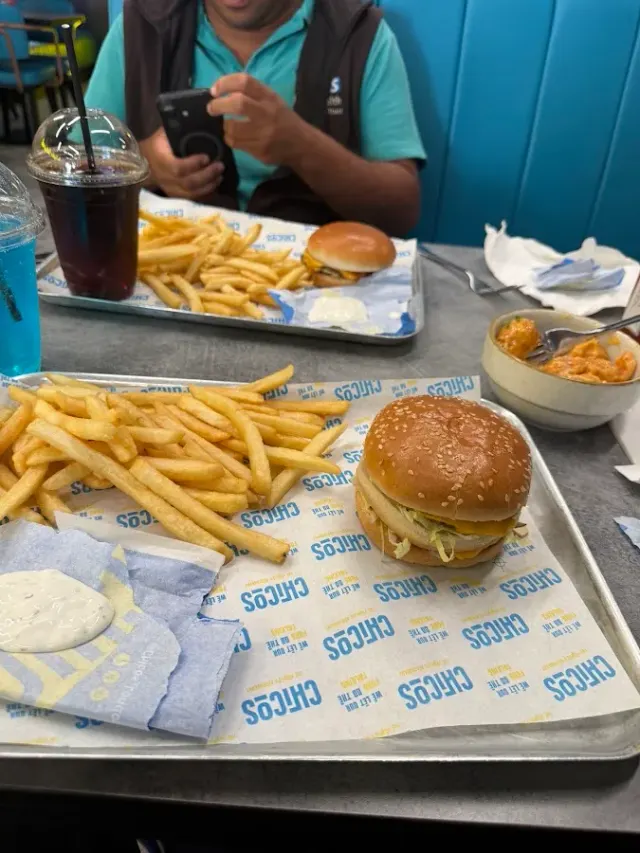 BookNoFees: Restoran – Chicos – London – Çocuklar, fotoğraf 2