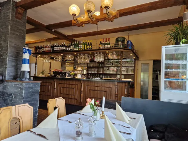 BookNoFees: Restoran – Bergers Bootshaus – Berlin – Bergers Tekne Evi, fotoğraf 2