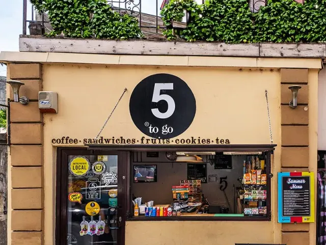 BookNoFees: Kafe – 5 to go – Bucharest – 5 kaldı, fotoğraf 2