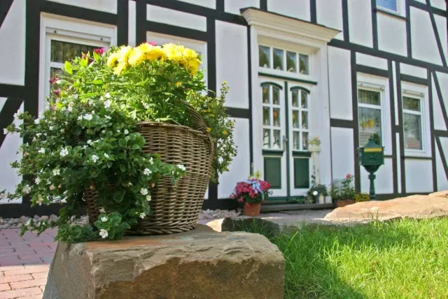 BookNoFees: Baumhoff Jürgen Café Pension, Olpe