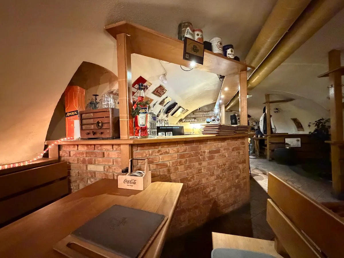 BookNoFees: Restoran – Pivnice u Kozla – Bratislava – Kozel’in Bira Barı, fotoğraf 1