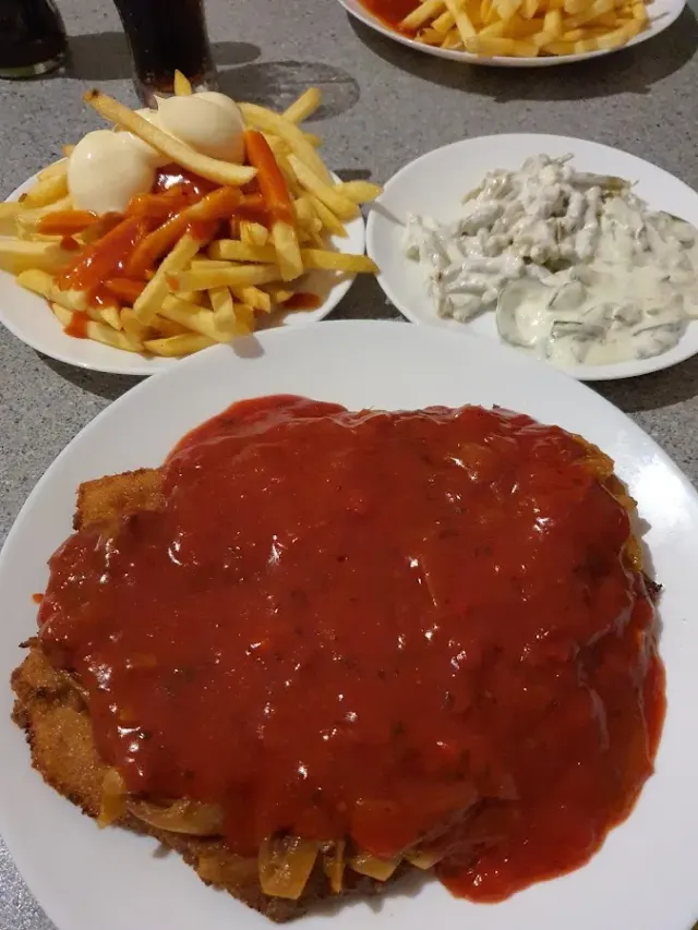 BookNoFees: Restoran – Scheele Grillstübchen – Bergkamen – Scheele Mangal Evi, fotoğraf 3