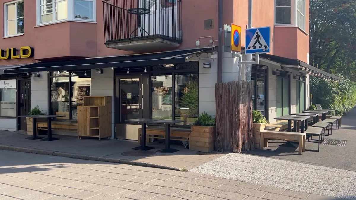 BookNoFees: Dondurma – Italienaren i Gubbängen – Stockholm – Gubbängen’deki İtalyan, fotoğraf 1