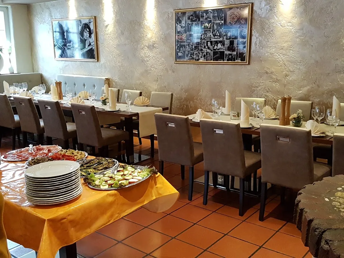 BookNoFees: Restoran – La Grappa – Schwelm – Grappa, fotoğraf 1
