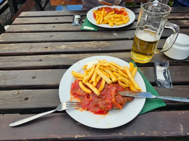 BookNoFees: Restoran – Hoheleyer Hütte – Winterberg – Hoheleyer Dağ Evi, fotoğraf 2
