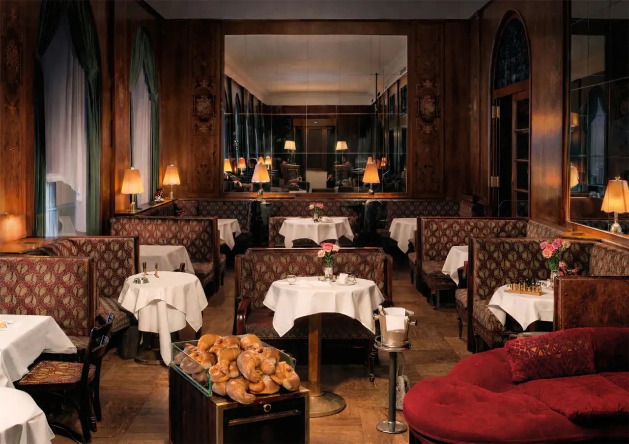 BookNoFees: Kafe – Café Landtmann – Vienna – Café Landtmann, fotoğraf 1