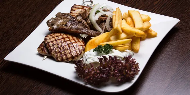 BookNoFees: Restoran – Restaurant Zeus – Berlin – Zeus Restoranı, fotoğraf 3