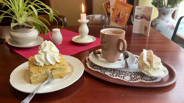BookNoFees: Kafe – Tante Emma Café – Recklinghausen – Emma Teyze Kafe, fotoğraf 2