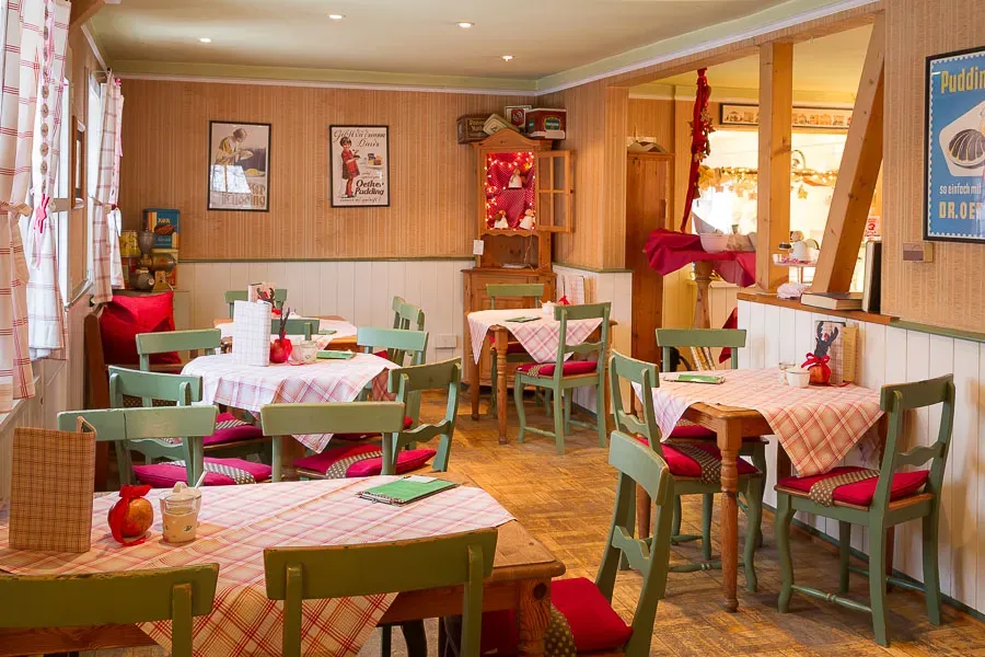 BookNoFees: Fırın – Café Backes – Schmallenberg – Café Backes, fotoğraf 1