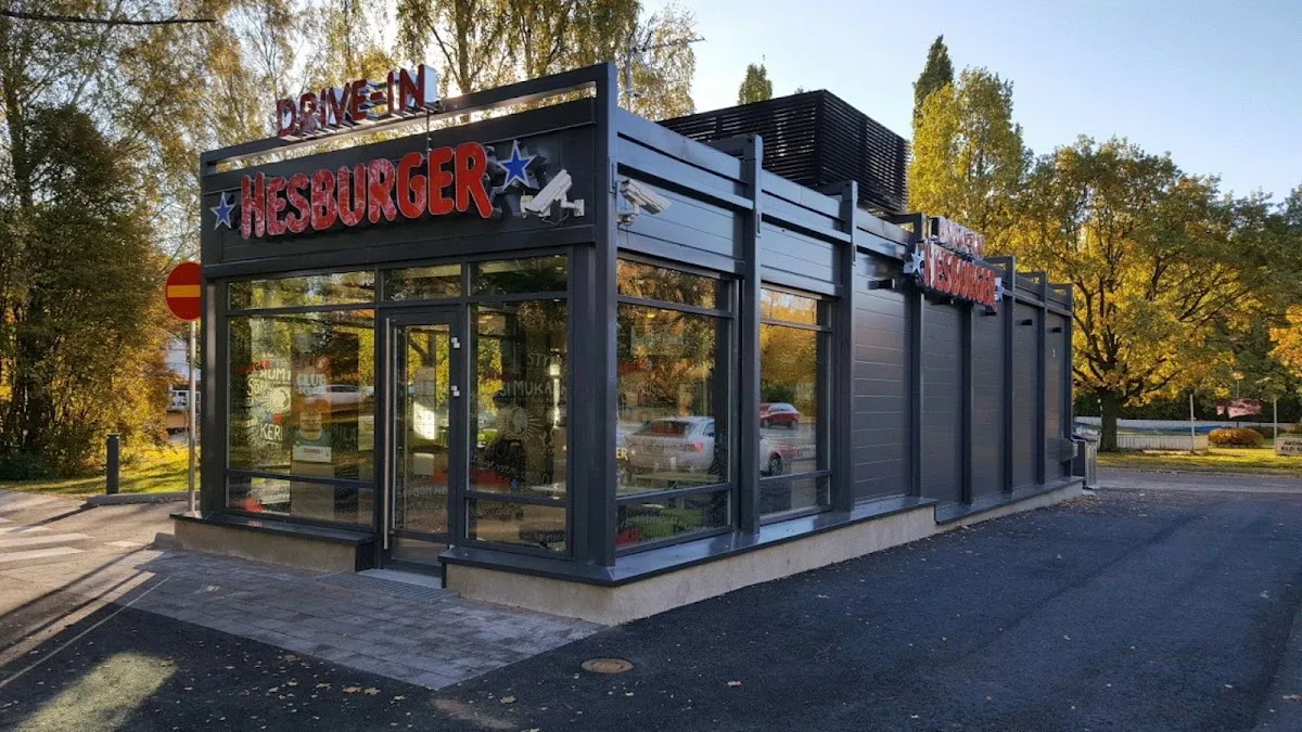 BookNoFees: Atıştırmalık büfesi – Hesburger – Helsinki – Hesburger, fotoğraf 1