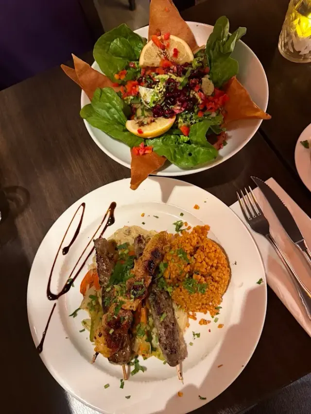 BookNoFees: Restoran – Kos Kos – Oslo – Maliyet Maliyet, fotoğraf 2