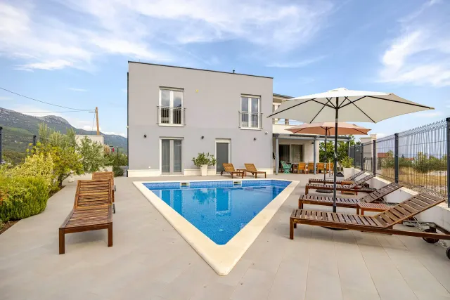 BookNoFees: Villa Mila Kastela - Daire – Kaštel Novi