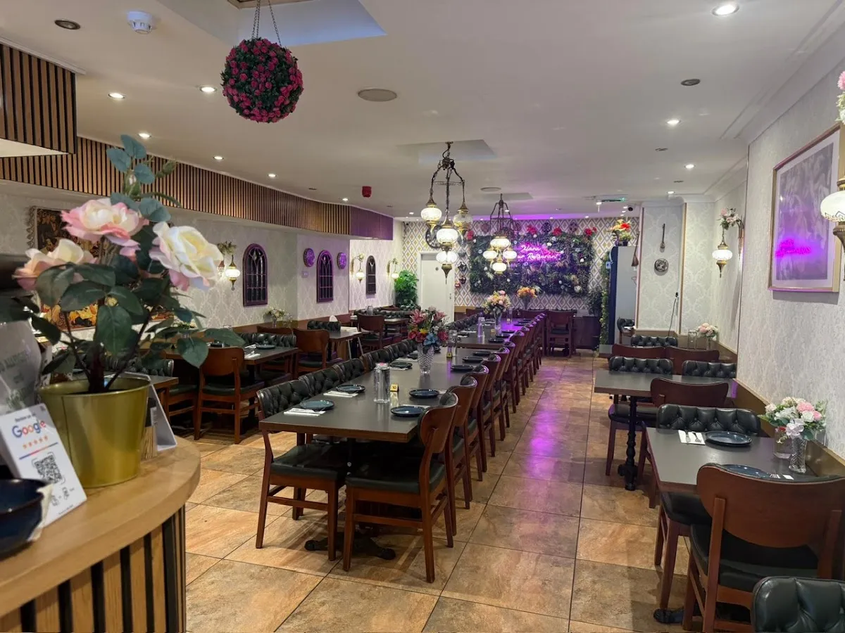 BookNoFees: Restoran – Dilara Uyghur Restaurant – London – Dilara Uygur Restoranı, fotoğraf 1