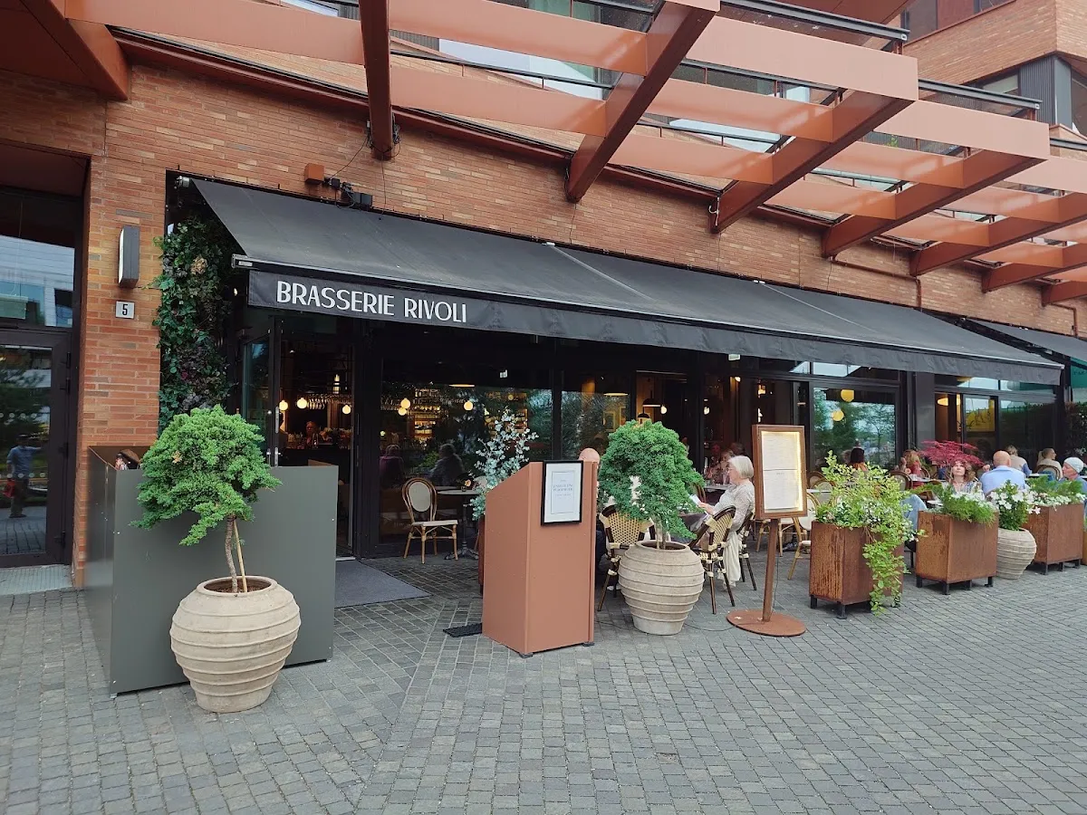 BookNoFees: Restoran – Brasserie Rivoli – Oslo – Rivoli Bira Evi, fotoğraf 1