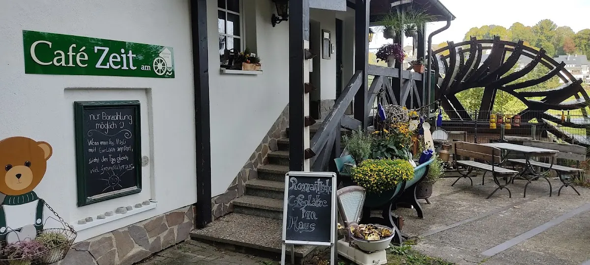 BookNoFees: Restoran – Café Zeit am Wasserrad – Schmallenberg – Su Çarkı Kafe, fotoğraf 1
