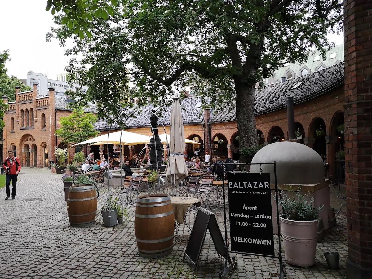 BookNoFees: Restoran – Baltazar – Oslo – Baltazar, fotoğraf 1
