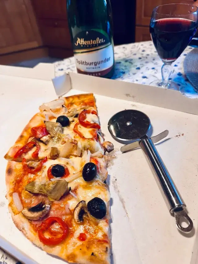 BookNoFees: Restoran – Mini Pizzeria Tenne – Erndtebrück – Mini Pizzeria Tenne, fotoğraf 2