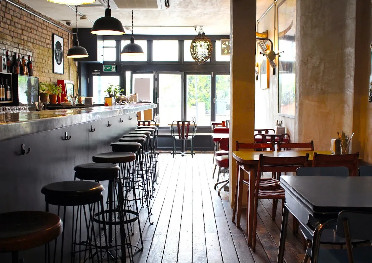 BookNoFees: Restoran – Bar Esteban – London – Esteban Barı, fotoğraf 1