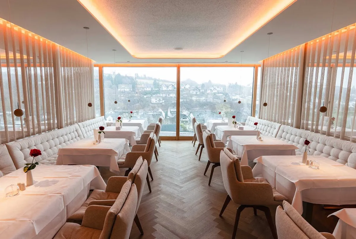 BookNoFees: Restoran – Restaurant Anna Luise (Hotel Diedrich) – Hallenberg – Anna Luise Restoranı (Diedrich Oteli), fotoğraf 1