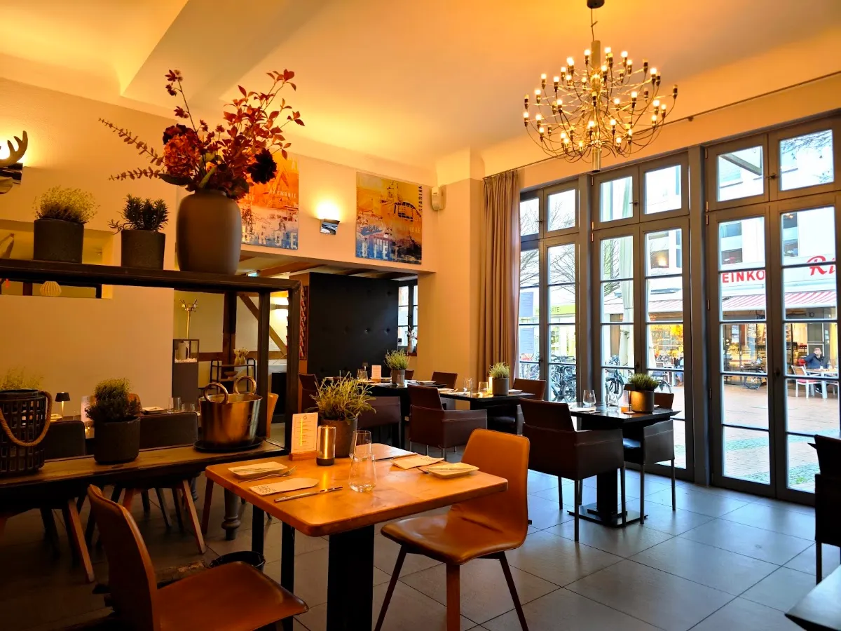 BookNoFees: Restoran – Gasthaus Stromberg – Waltrop – Stromberg Hanı, fotoğraf 1