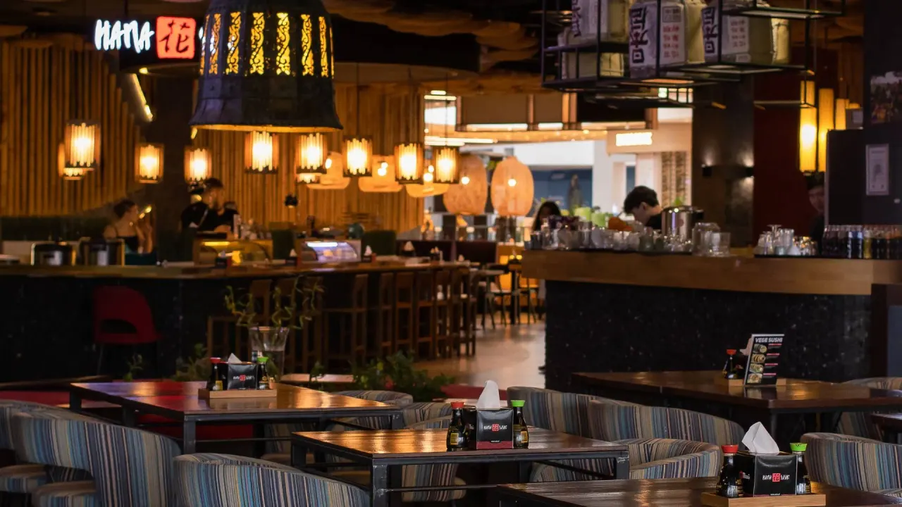 BookNoFees: Atıştırmalık büfesi – Azia Restaurants – Warsaw – Azia Restoranları, fotoğraf 1