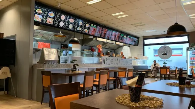 BookNoFees: Restoran – Sidan 01 – Netphen – Sayfa 01, fotoğraf 3