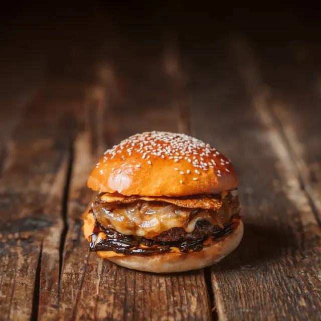 BookNoFees: Atıştırmalık büfesi – Bamba Marha Burger Bar – Budapest – Bamba Marha Burger Bar, fotoğraf 2