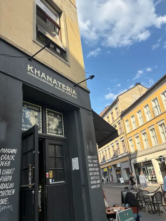 BookNoFees: Restoran – Khanateria – Oslo – Khanateria, fotoğraf 2