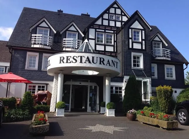 BookNoFees: Restoran – Albus Panoramahotel – Olpe – Albus Panoramahotel, fotoğraf 1