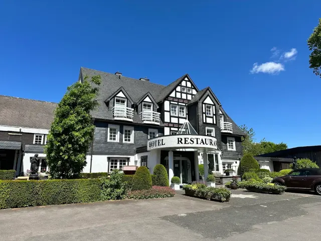BookNoFees: Restoran – Albus Panoramahotel – Olpe – Albus Panoramahotel, fotoğraf 2
